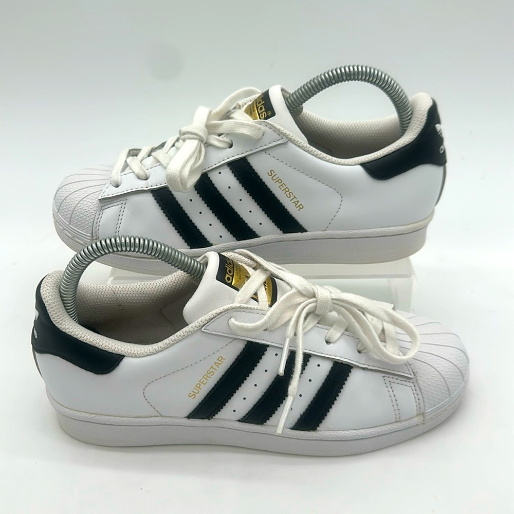 adidas White Black Athletic Shoes Classic Shell Toe Women's Size 6.5